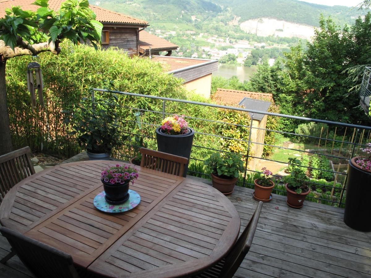 Les Terrasses De Rochetaillee Acomodação com café da manhã Exterior foto